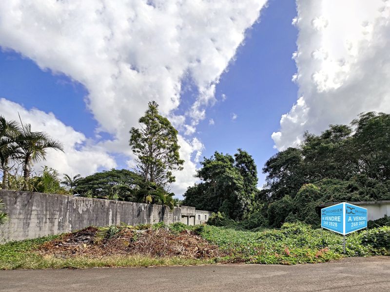 Grand Baie Buildable land 1962 m² Sale