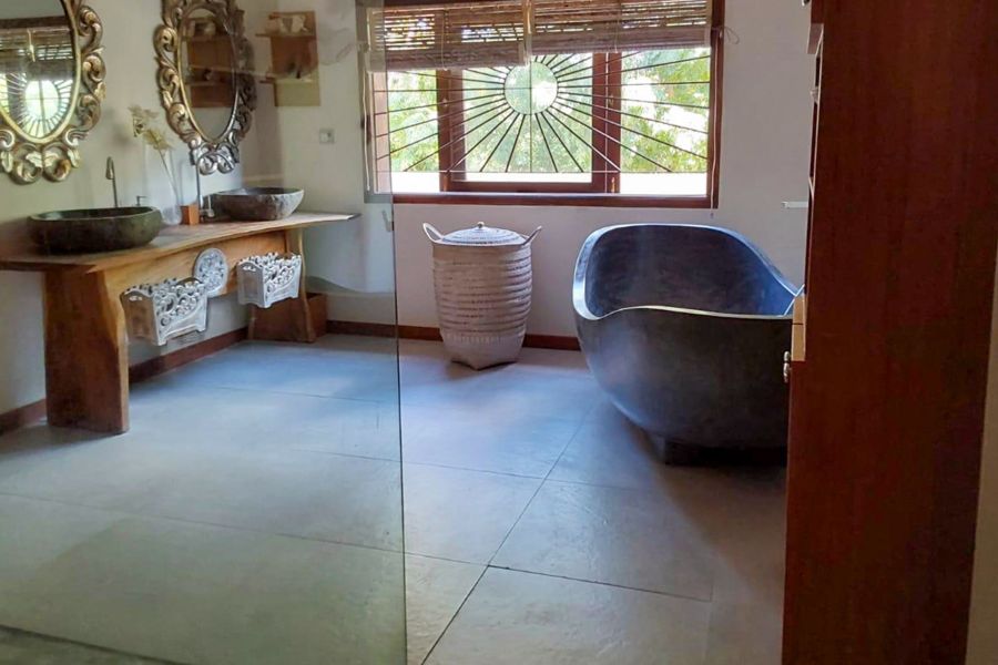Pereybere Maison 7&nbsp;pièces 450&nbsp;m² Vente