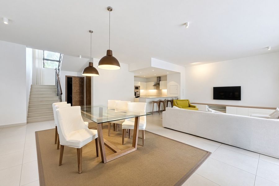 Grand Baie Maison 4&nbsp;pièces 280&nbsp;m² Location