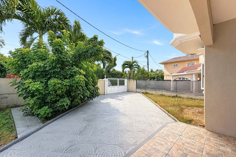 Saint Antoine Maison 9&nbsp;pièces 213&nbsp;m² Vente