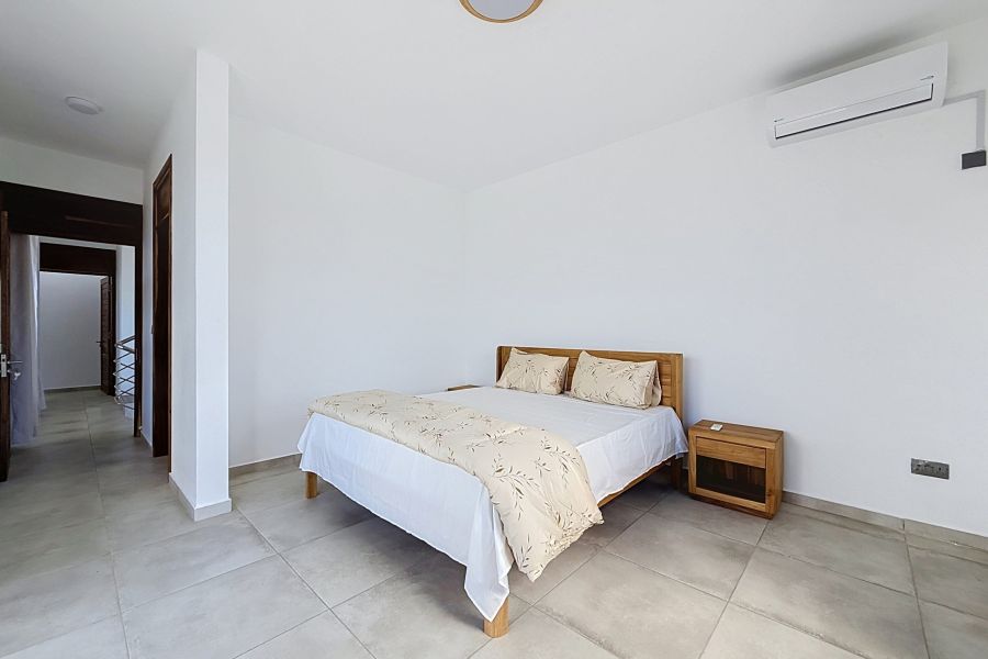 Pereybere House 6&nbsp;rooms 100&nbsp;m² Rental