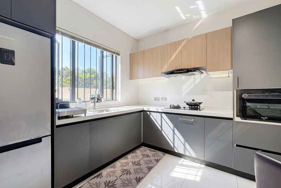 Roches Brunes Appartement 4&nbsp;pièces 76&nbsp;m² Location