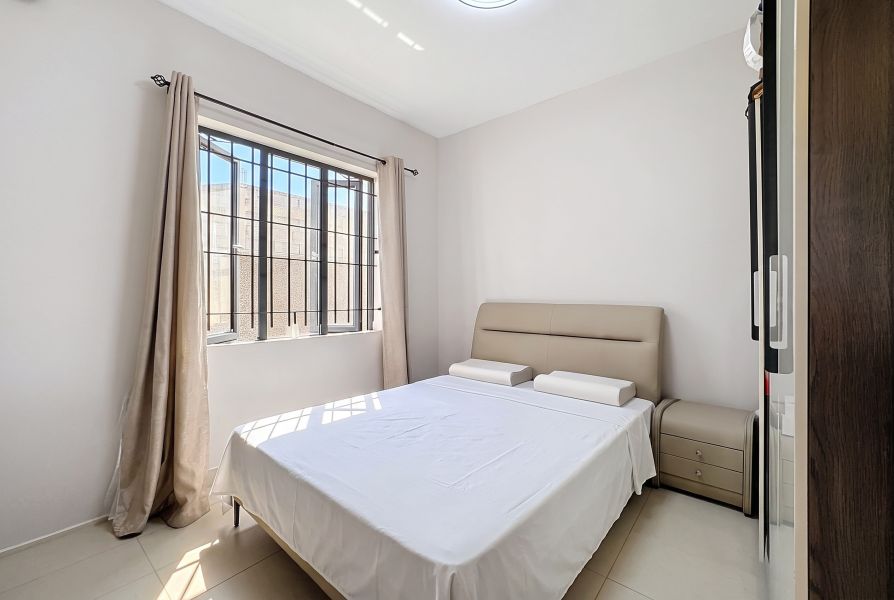 Roches Brunes Appartement 4&nbsp;pièces 76&nbsp;m² Location