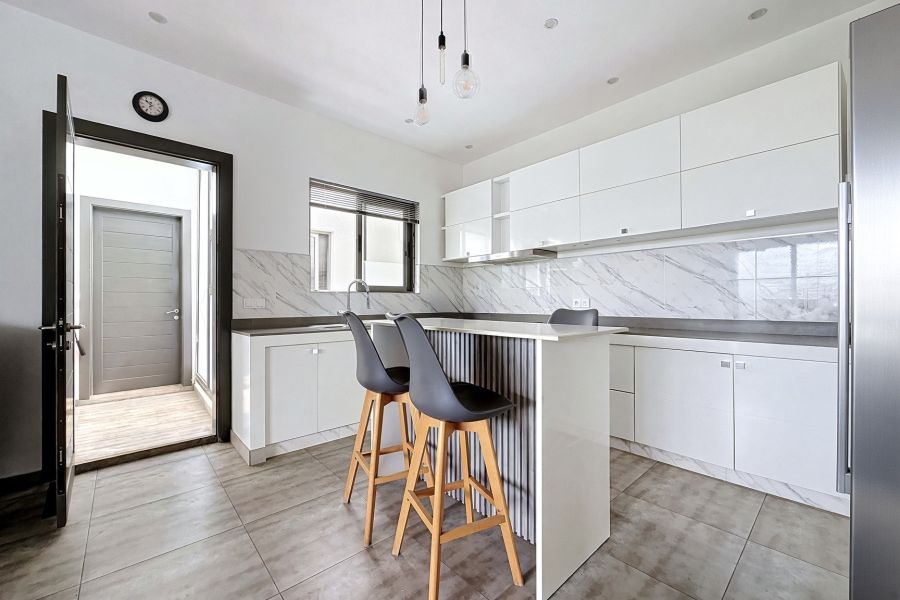 Pereybere Appartement 4&nbsp;pièces 181&nbsp;m² Vente