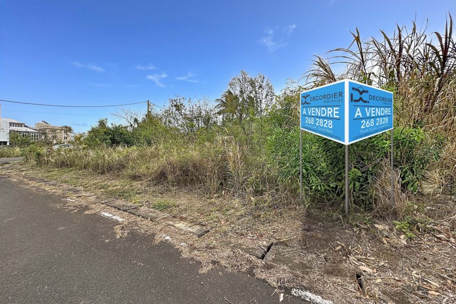 Mont Choisy Land 401&nbsp;m² Sale