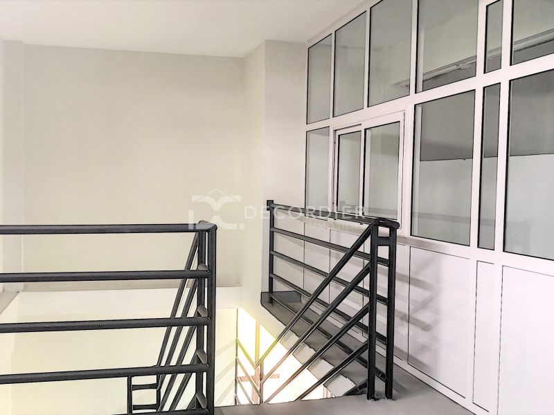 business premises for rent on Ebène Ebène Business premises 64.55 m² Rental