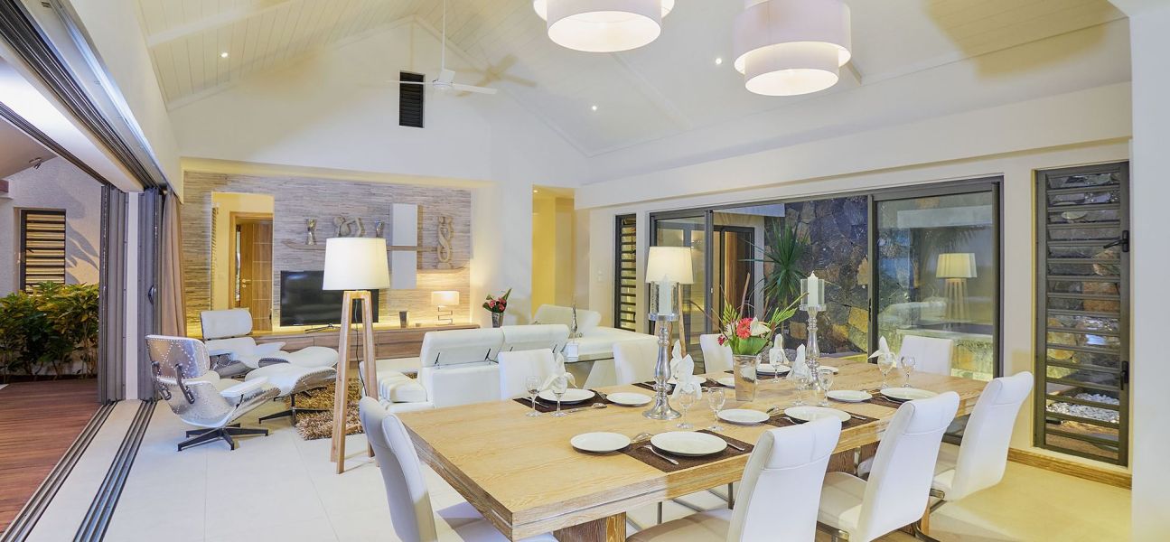 maison 6 pièces en vente sur Grand Baie Grand Baie Maison 6 pièces 346.9 m² Vente