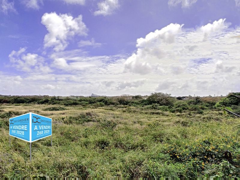 terrain en vente sur Grand Baie Grand Baie Terrain 9992.26 m² Vente