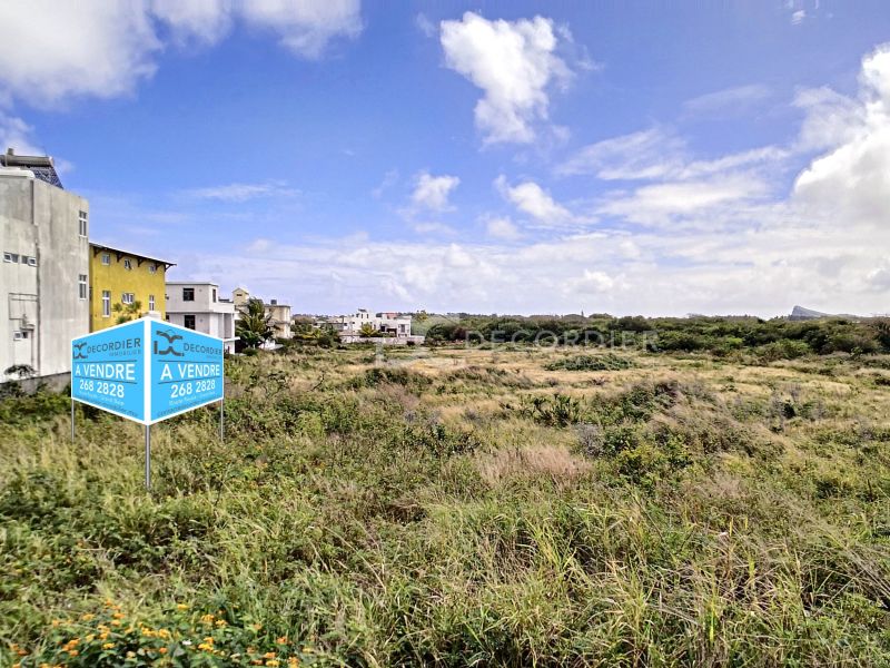 Grand Baie Land 9992.26&nbsp;m² Sale