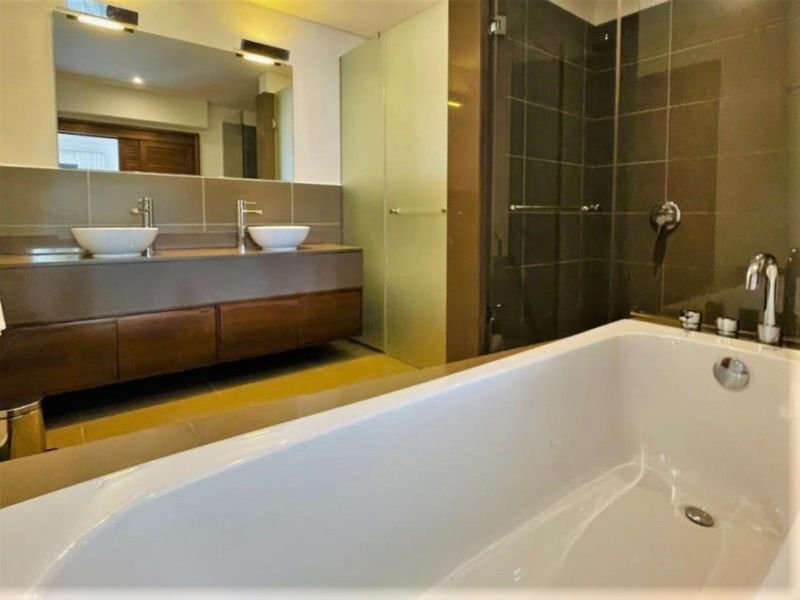 Roches Noires Appartement 5 pièces 210 m² Vente