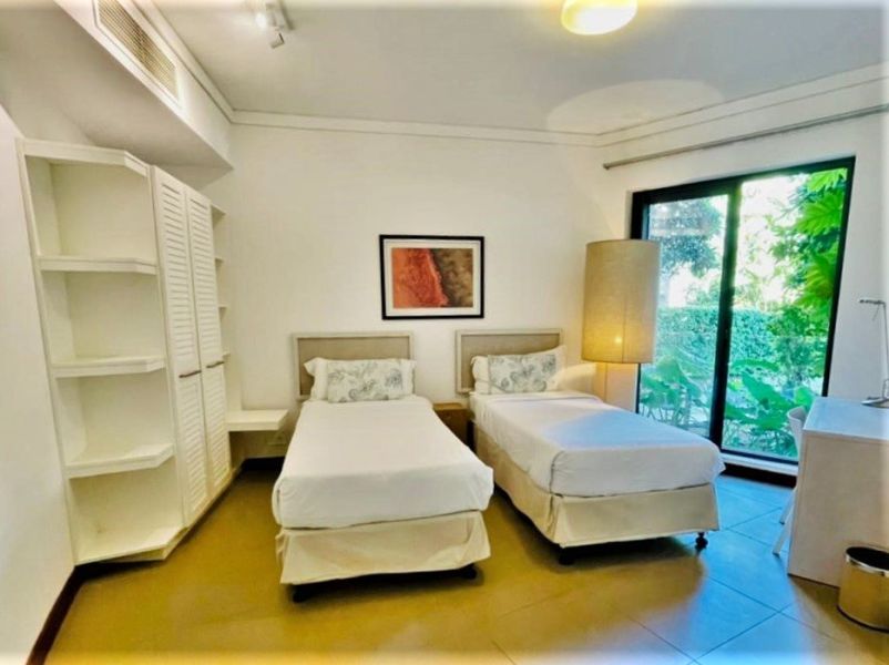 Roches Noires Appartement 5 pièces 210 m² Vente