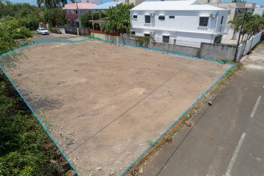 Bain Boeuf Land 565&nbsp;m² Sale