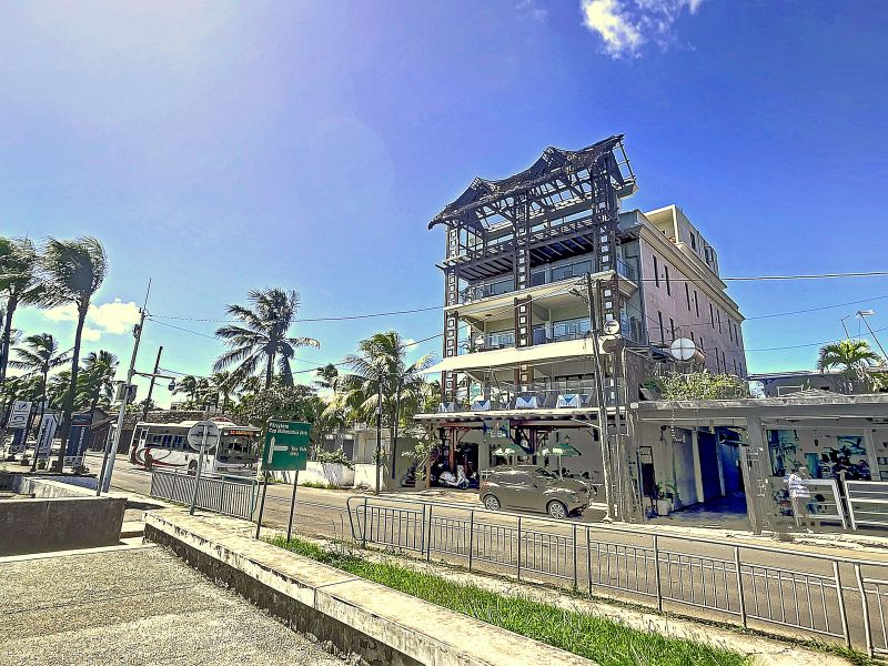 Grand Baie Hôtel particulier 15 pièces 1300 m² Vente