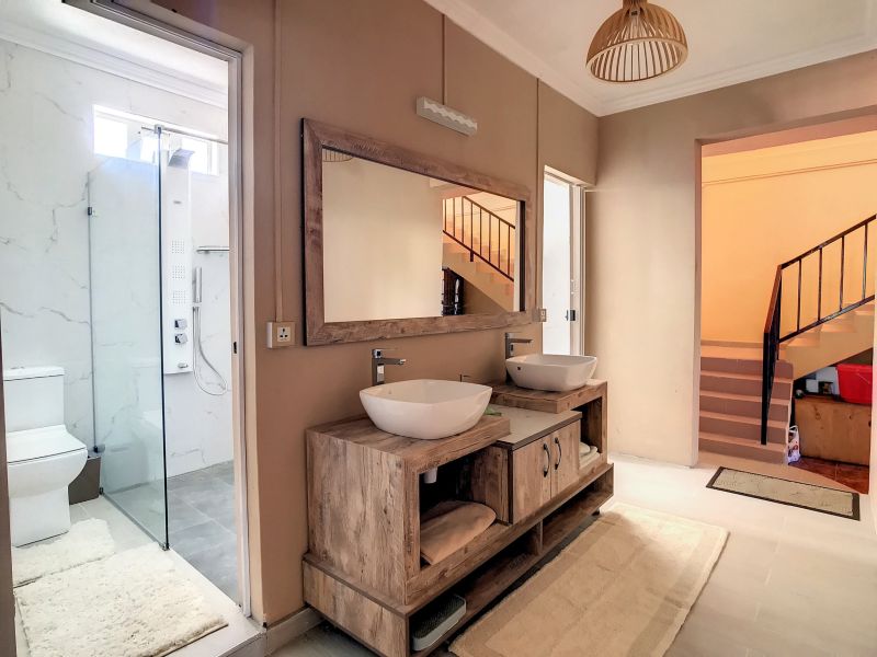 Bain Boeuf Maison 5 pièces 150 m² Location