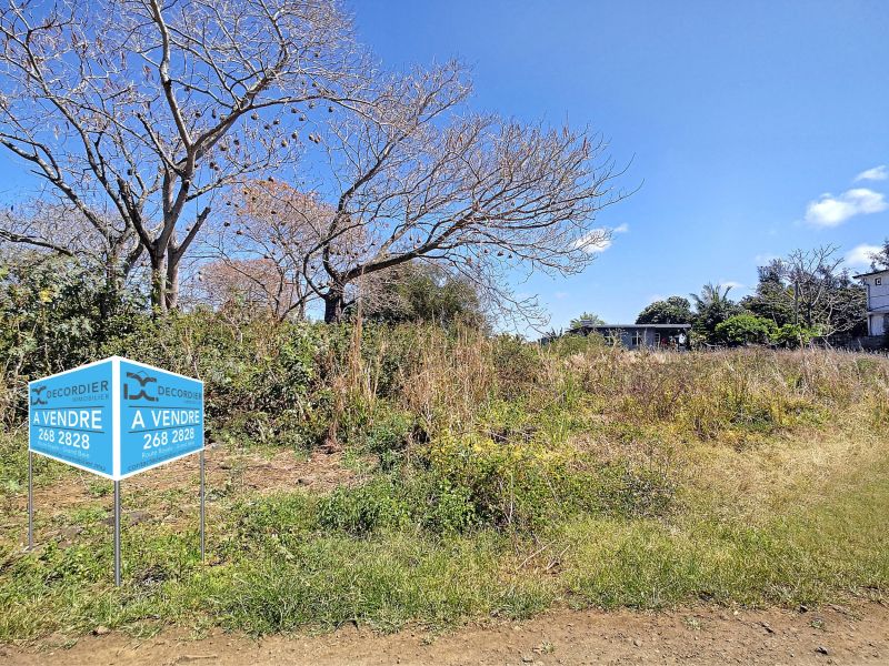 land for sale on Petit Raffray Petit Raffray Land 2056 m² Sale