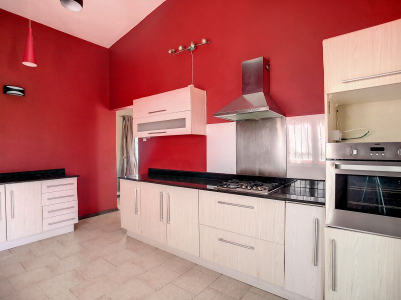 maison 6 pièces en vente sur Saint Antoine Saint Antoine Maison 6 pièces 169 m² Vente