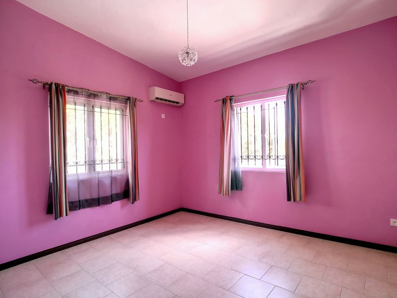 maison 6 pièces en vente sur Saint Antoine Saint Antoine Maison 6 pièces 169 m² Vente