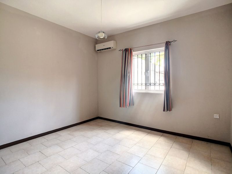 maison 6 pièces en vente sur Saint Antoine Saint Antoine Maison 6 pièces 169 m² Vente