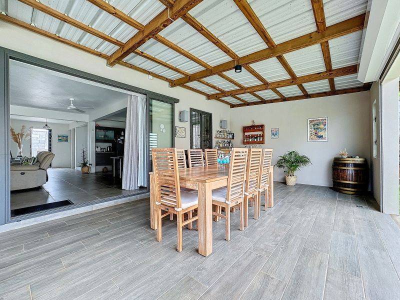 house 8 rooms for sale on Calodyne Calodyne House 8 rooms 364 m² Sale