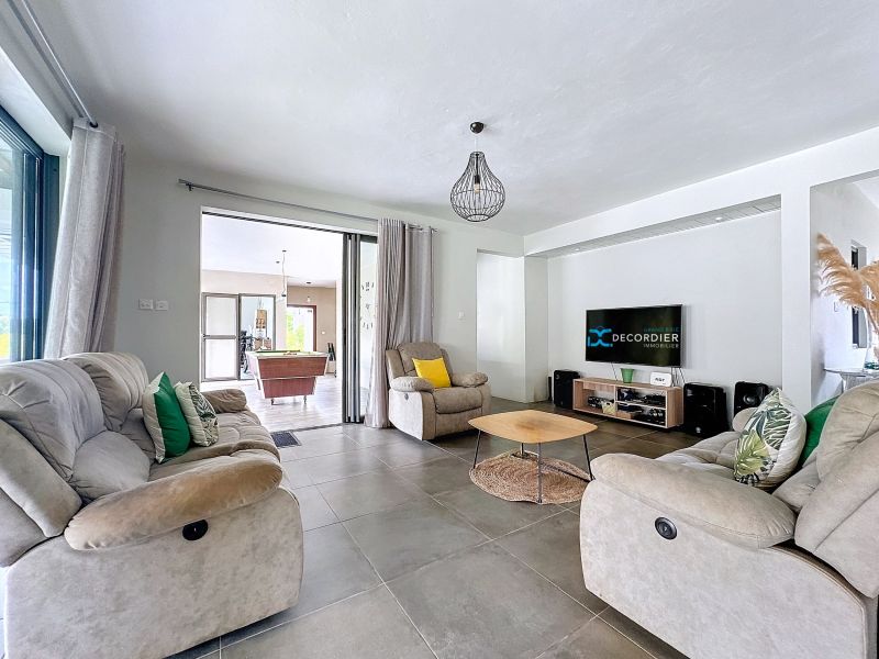 house 8 rooms for sale on Calodyne Calodyne House 8 rooms 364 m² Sale