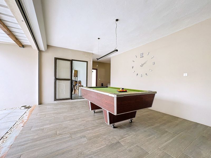 house 8 rooms for sale on Calodyne Calodyne House 8 rooms 364 m² Sale