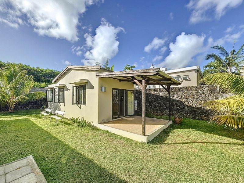 house 8 rooms for sale on Calodyne Calodyne House 8 rooms 364 m² Sale