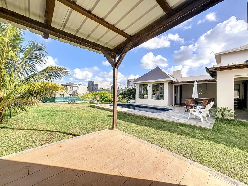 house 8 rooms for sale on Calodyne Calodyne House 8 rooms 364 m² Sale