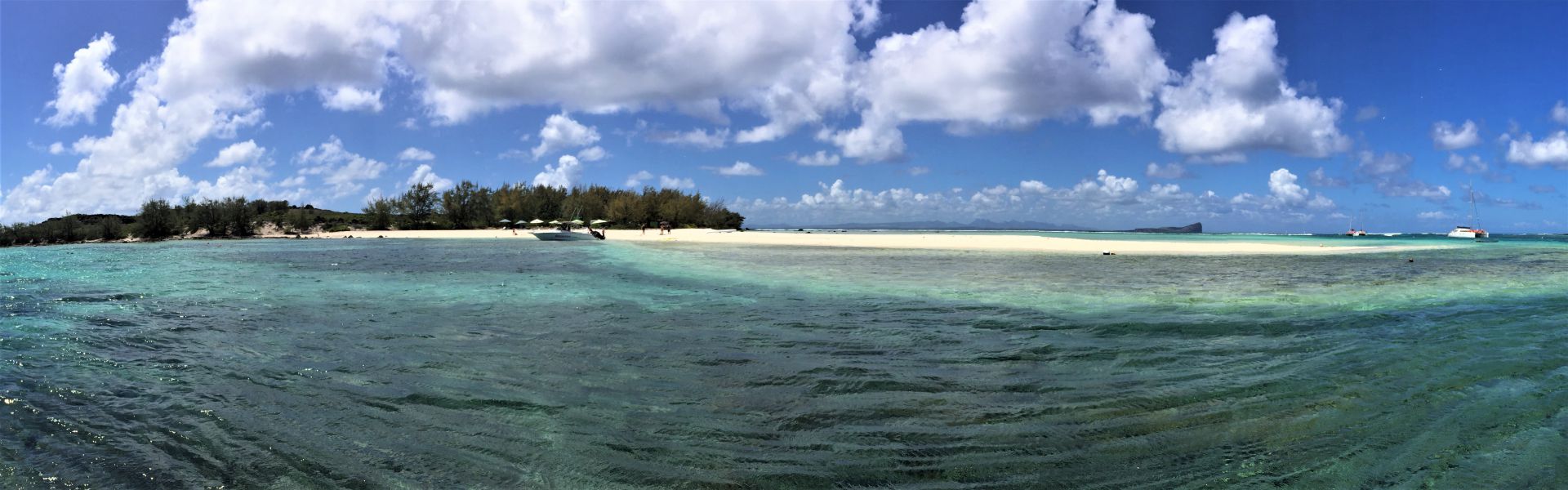 Gabriel Island (Ilot Gabriel in French) is situated at a one and a half hours-distance by boat from the northern coast of Mauritius. Boats, catamaran or yachts are usually taken from Sunset Boulevard in Grand Baie. The island is 42 hectares in size and its highest point is 28 meters above the surface. You shall be greeted by the magnificent Coin de Mire (Gunner’s Quoin) on your way.