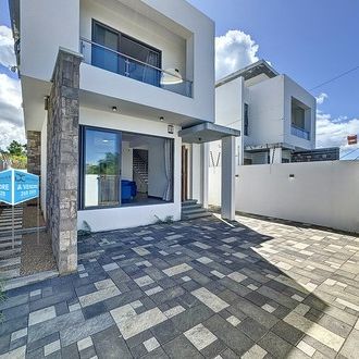 House Chemin vingt pieds Pereybere sold by DECORDIER real estate Mauritius