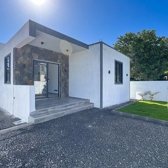 Maison Triolet vendue par DECORDIER immobilier Maurice