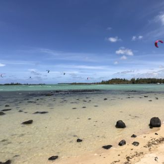 Kitesurfing