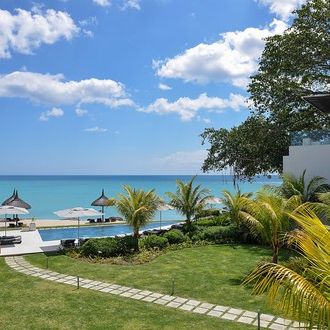 Decordier immobilier, agence grand baie, île Maurice, sable blanc , eaux turquoise, luxe , île paradisiaques, mer, vente, location, achat, piscine,haut de gamme, familles, amis, appartement, propriéta