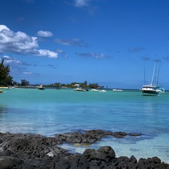 Decordier immobilier, grand bay agency, Mauritius, white sand, turquoise waters, luxury, paradise islands, sea, sale, rental, purchase, swimming pool, high-end, families, friends, apartment, owner